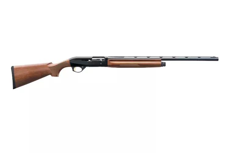 Benelli Montefeltro Compact Semi Automatic 20 Gauge Shotgun 24″ Black Barrel Walnut Field Stock