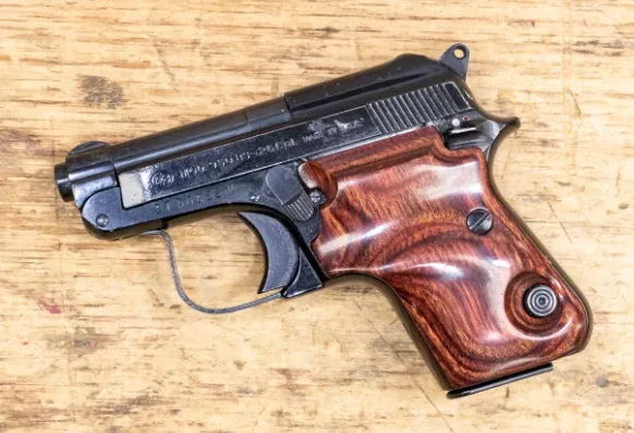 Beretta 950 25 Cal Police Trade-in Pistol