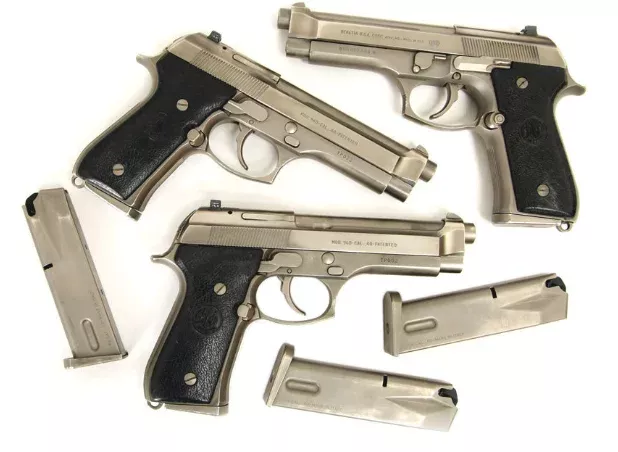 BERETTA 96D 40SW DAO STAINLESS POLICE TRADES