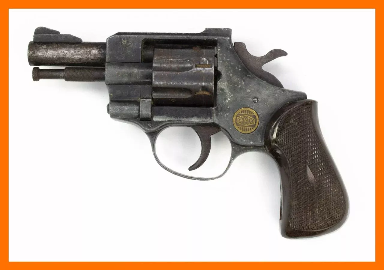 GERMANY GECADO HW3 .32S&W LONG 2.5" BARREL, BLUED