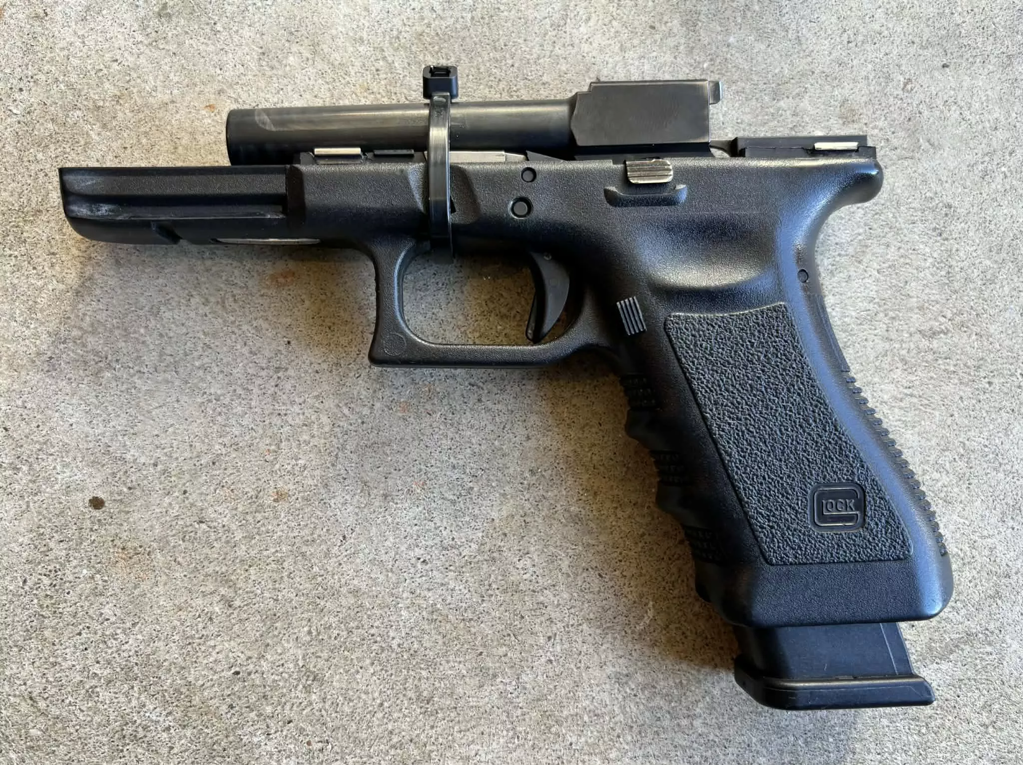 Glock 22 Gen 3 40 S&W Frame With Barrel - Used/Police Trade In