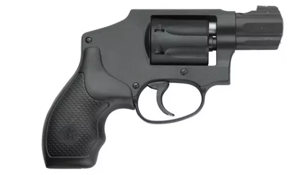 Smith & Wesson M351C 7RD .22 MAG 1.87″
