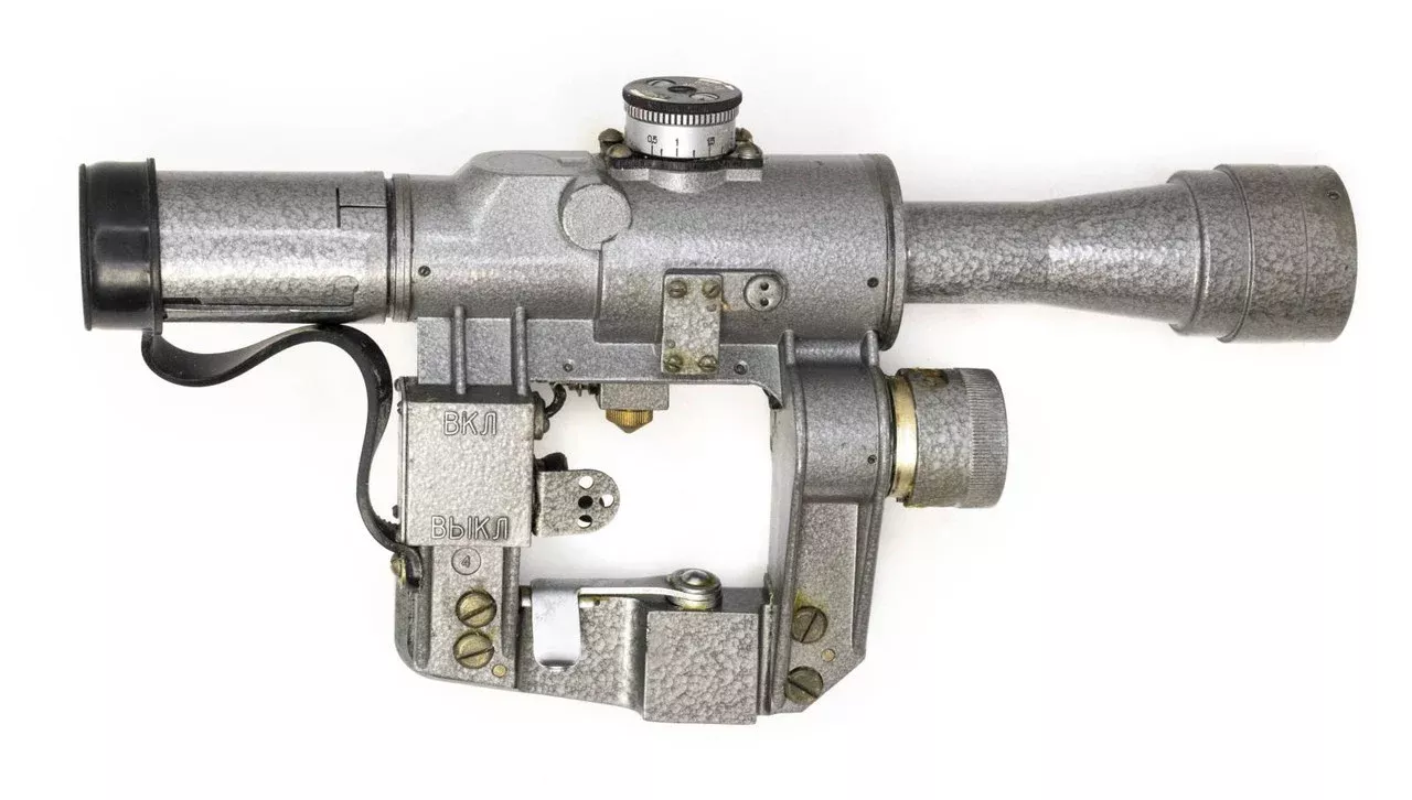SVD Dragunov Scope 4x24 POSP- 400m Range Finding Reticule Calibrated For 1.7m Height - Red Illuminated Reticle