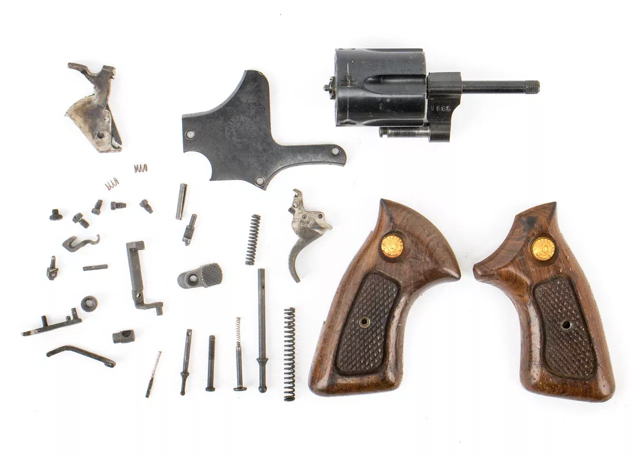 TAURUS 85 .38 SPL PARTS KIT